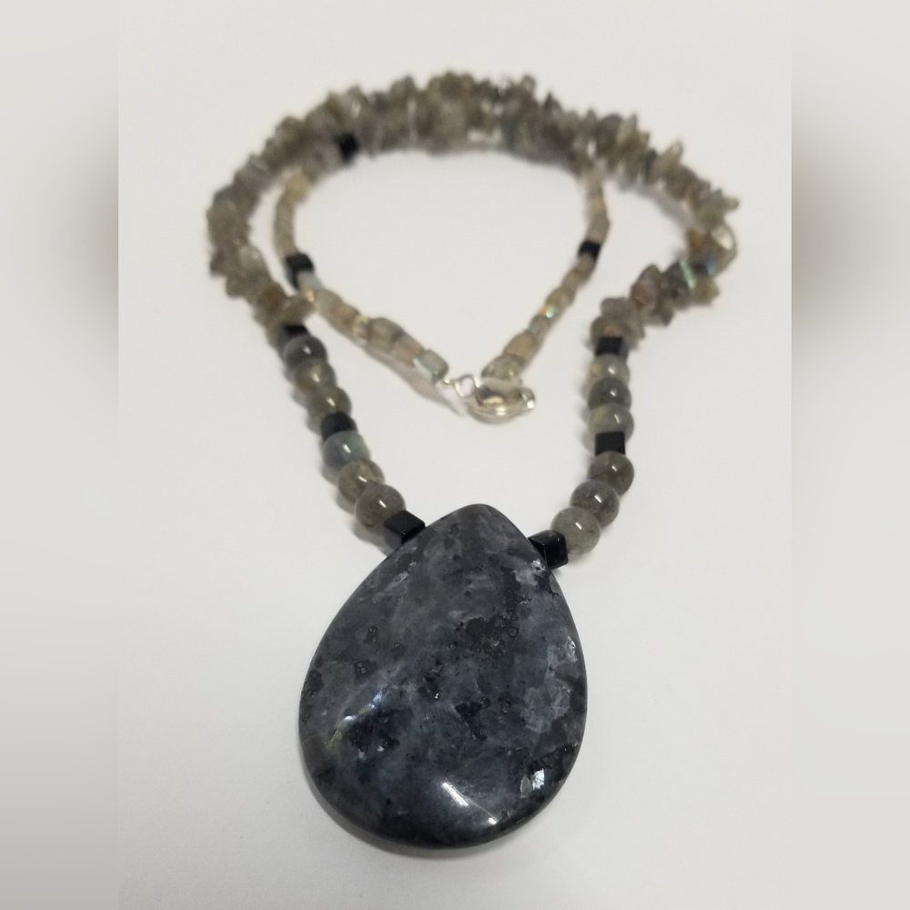 22 inch labrodorite and hematite beaded necklace